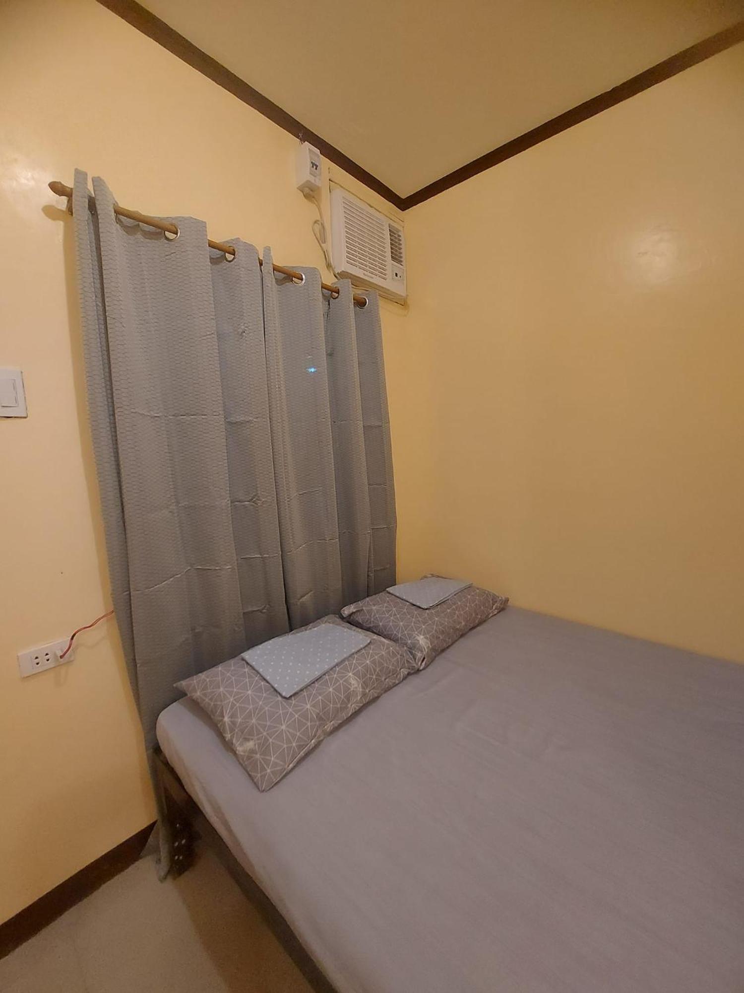 Cheri Backpackers Hostel Moalboal Eksteriør bilde